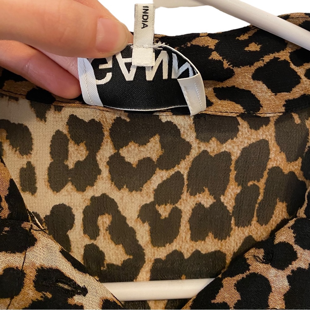 GANNI Leopard Print Georgette Long Sleeve Blouse - Picture 10 of 15